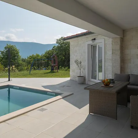 Lovely In With Outdoor Swimming Pool *